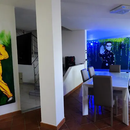 Apartment Casa Federicapet Con Piscina Interna Privata E Riscaldata
